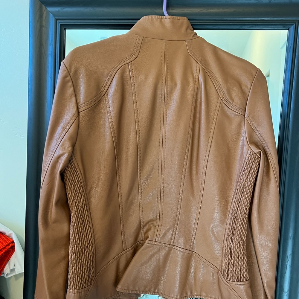 GUESS size medium jacket - Picture 5 of 5
